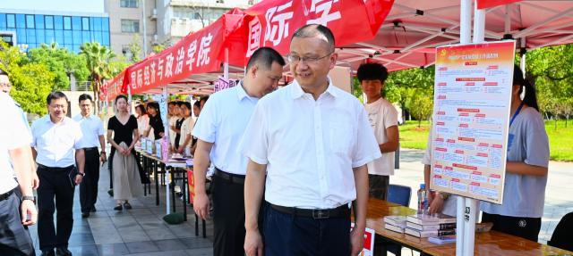 迎新现场
